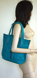 Trendy CROSSBODY tyrkysová kabelka taška s CVOČKY